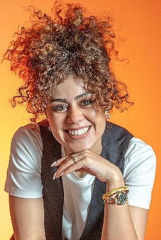 Professional photo of Karima Ahdad