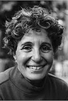 Professional photo of Nadia Kamel